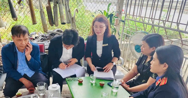 VKSND khu vực 7 (Ninh Bình) kiểm sát việc xem xét, thẩm định tại chỗ tài sản tranh chấp trong vụ án ly hôn chia tài sản chung 2 a
